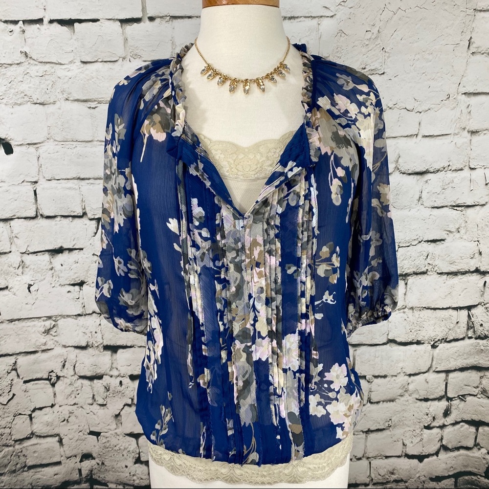 Express Blue Floral Top Chiffon Style Size Small
